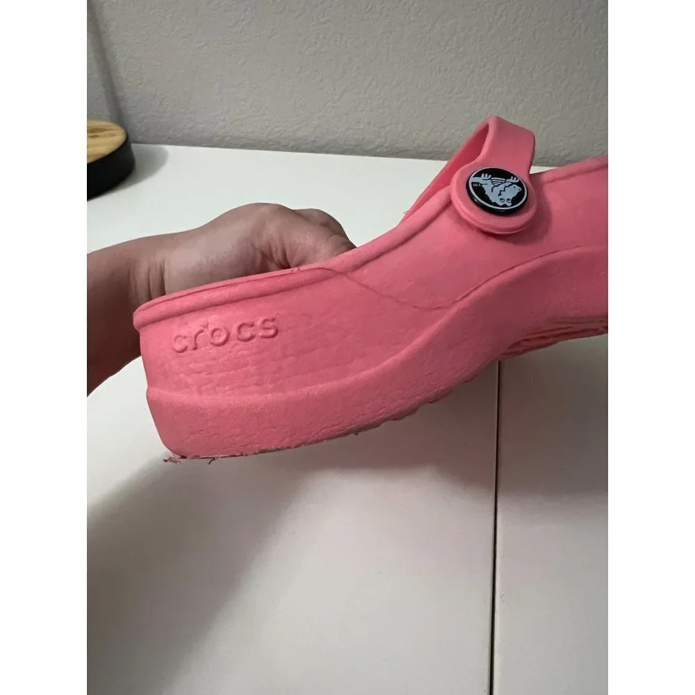 Crocs‎ | Women's Pink Slides Mules Sz 7
